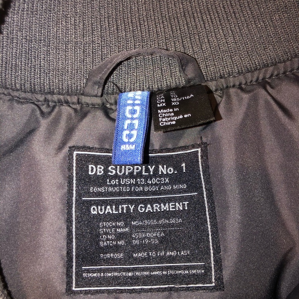 Bomber jacket - Picture 2 of 2